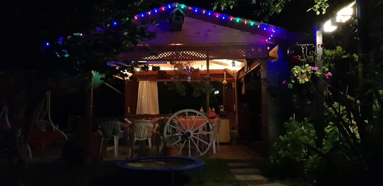 Akmonya Pansiyon Eriklice Luaran gambar